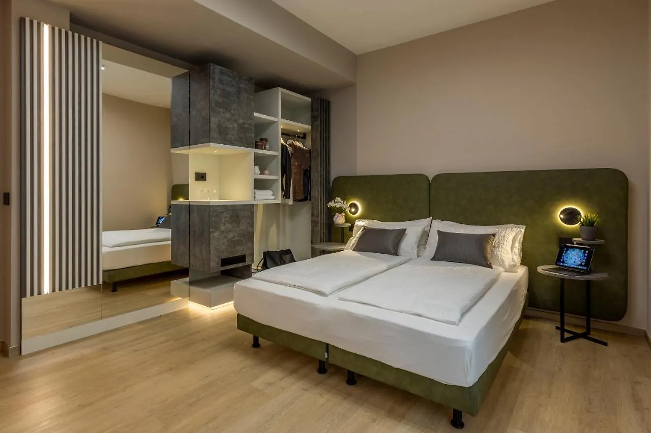 Hotel Veronesi Brenzone sul Garda Italien